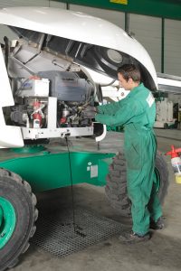 Vérification périodique règlementaire d'une nacelle élévatrice