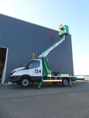 VL IVECO HYBRIDE 16M40